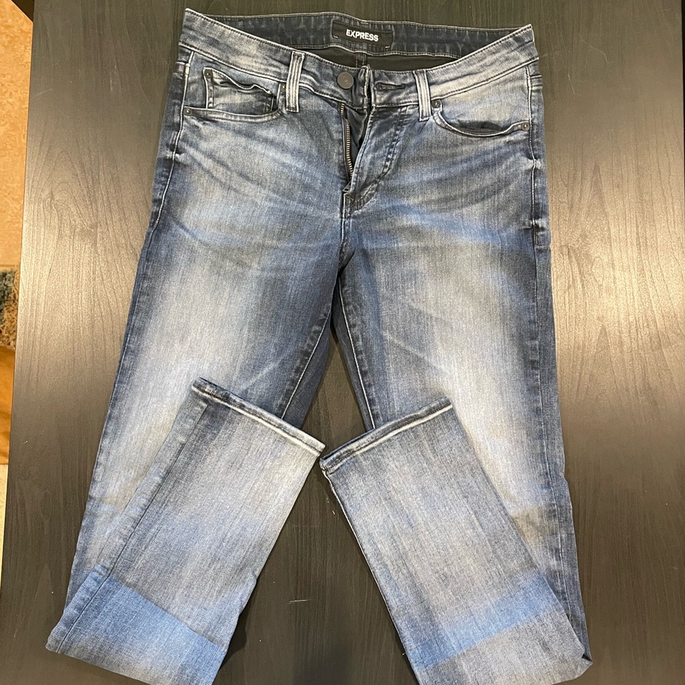 Men’s 29x34 Express Slim Hyper Stretch jeans dark wash with whiskering